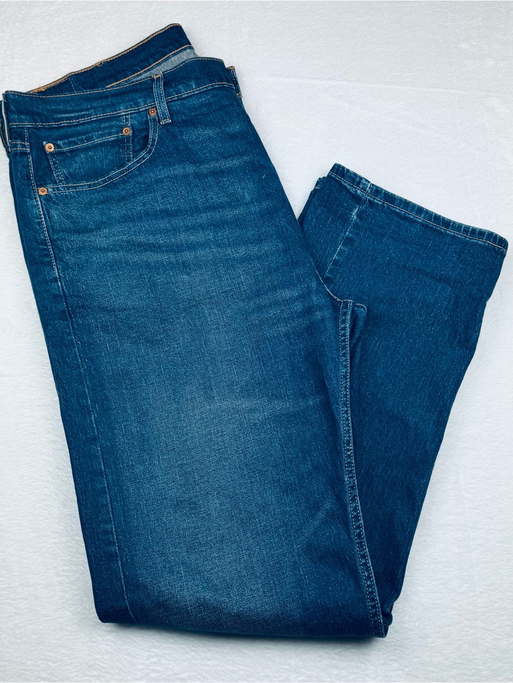 Levi’s 505 men’s denim jeans. Men’s size 40 x 32.